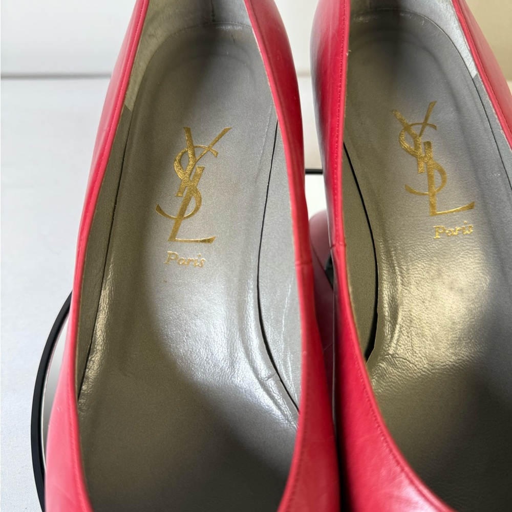 Yves Saint Laurent YSL  Red Heels Sleek kitten Heels  Auth size 37 - Picture 6 of 15